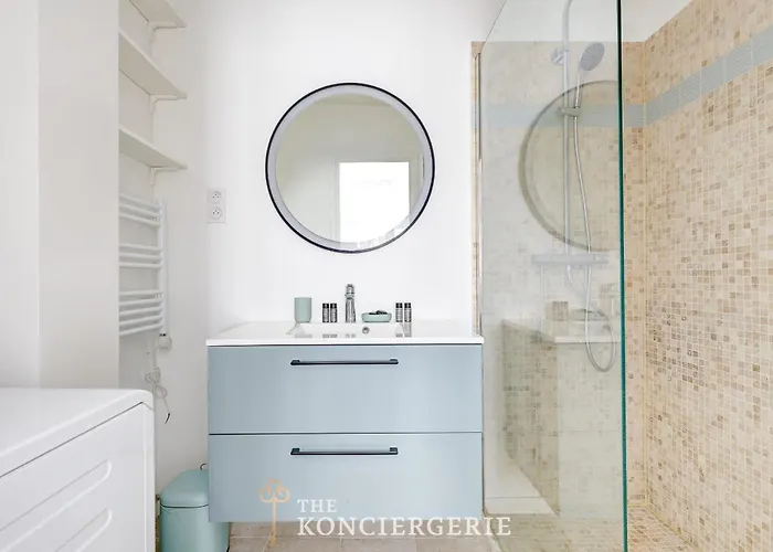 Appartement Face A L'eglise Saint Merri Elegance Et Calme *